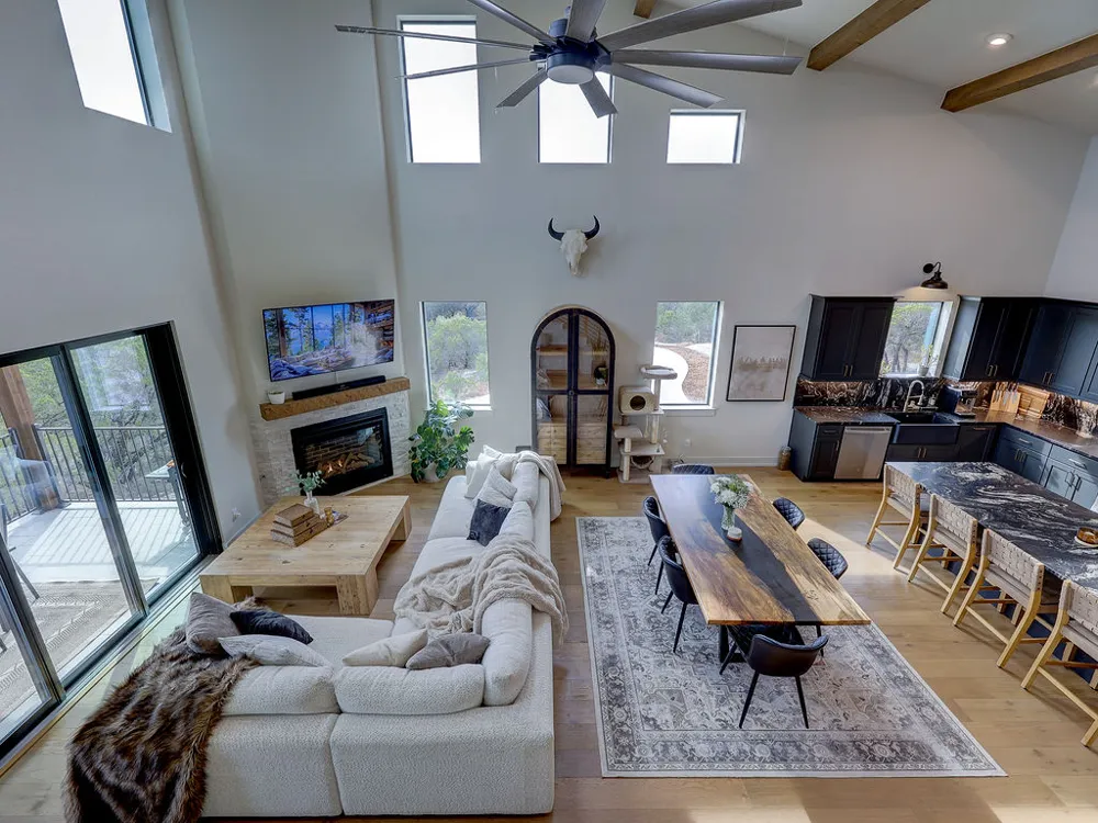 102 Creek Court Bertram, TX 78605