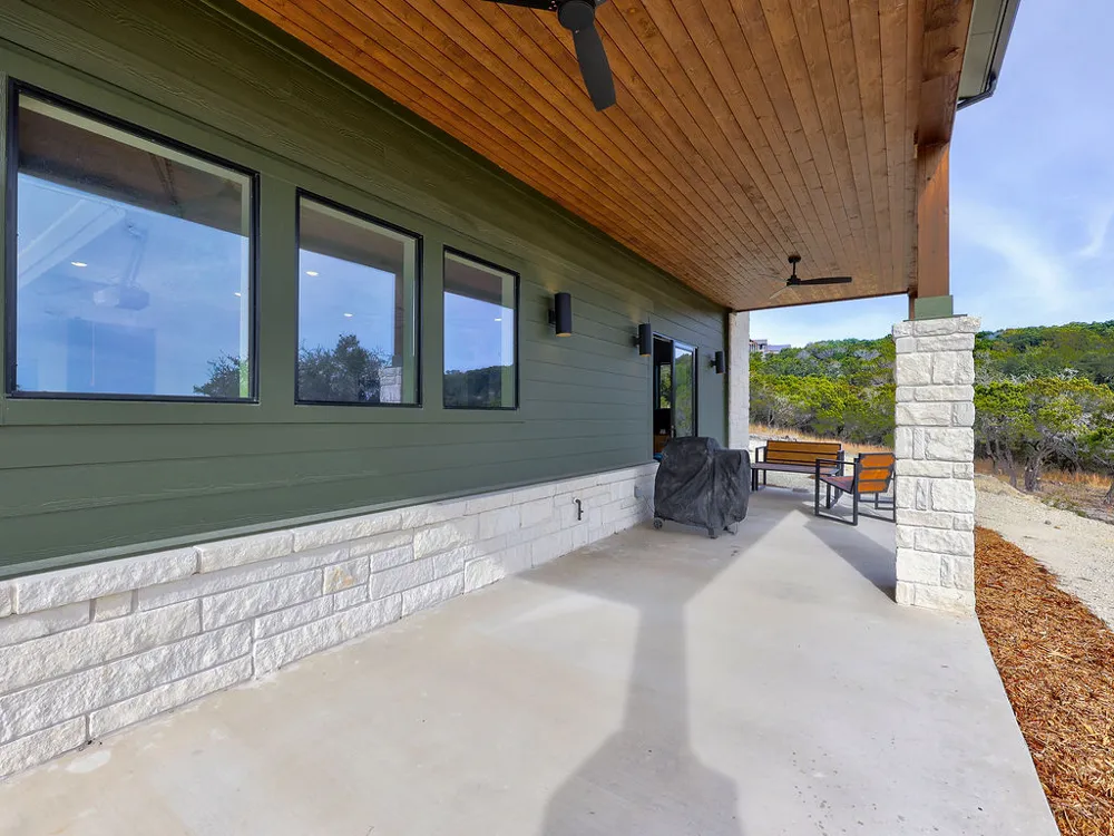 102 Creek Court Bertram, TX 78605