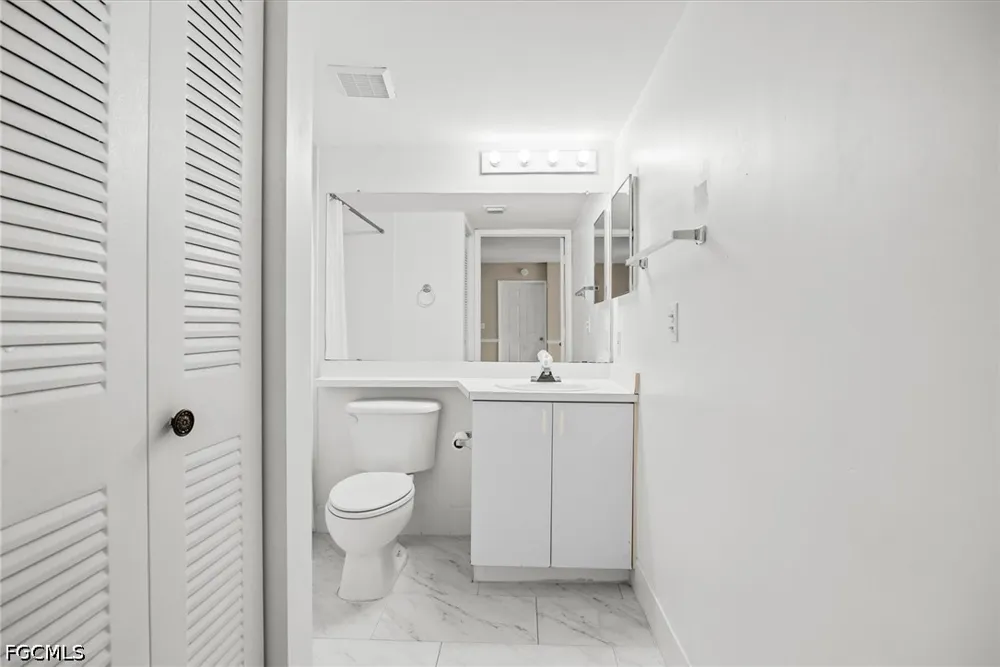 S 42ND CIRCLE #209 Vero Beach, FL 32967