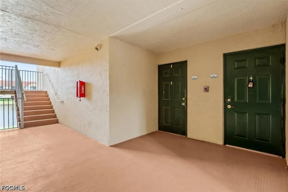 S 42ND CIRCLE #209 Vero Beach, FL 32967