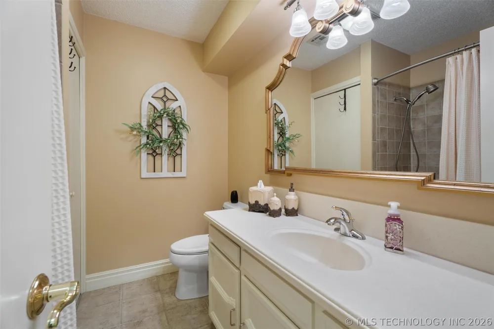 395410 W 2400 ROAD Ochelata, OK 74051
