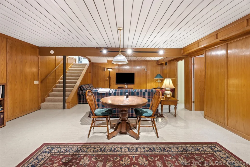395410 W 2400 ROAD Ochelata, OK 74051