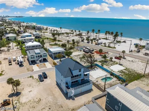 Hibiscus Drive