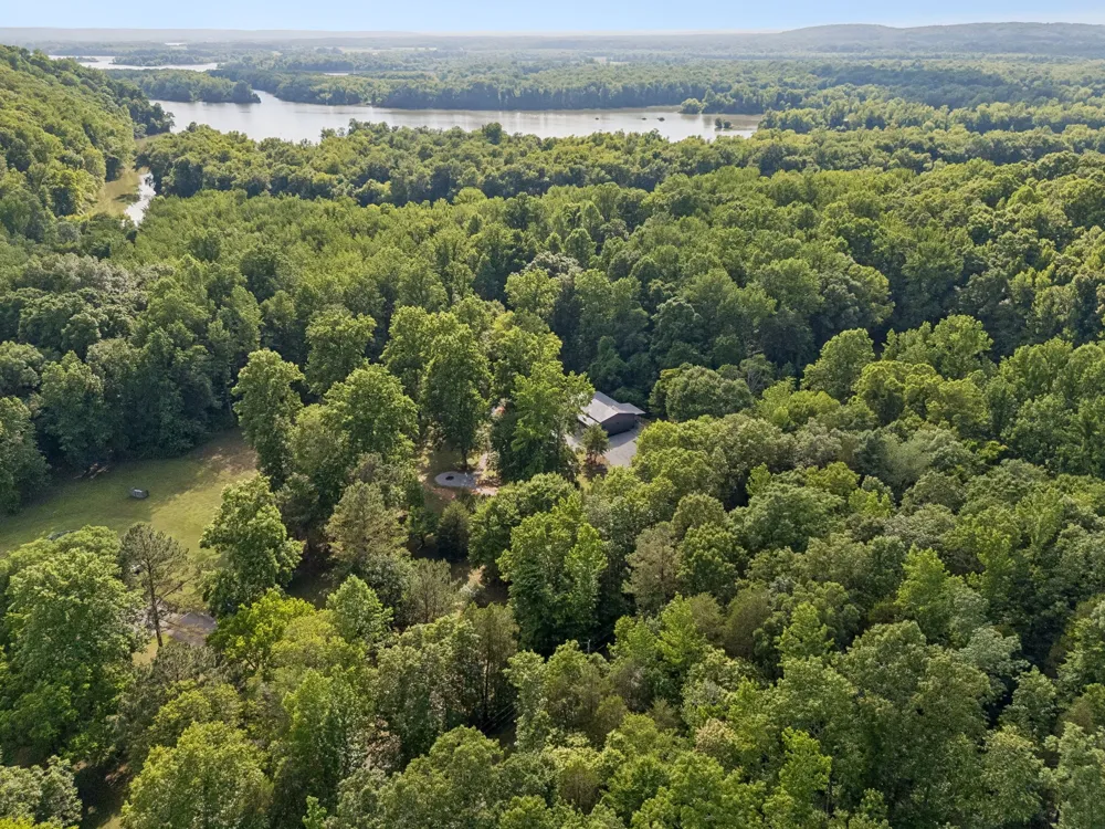 1343 Chalk Hollow Ln Waverly, TN 37185