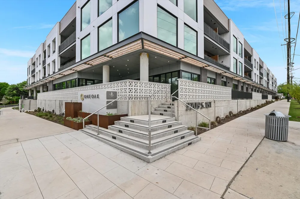 2209 South 1st Street #330 Austin, TX 78704