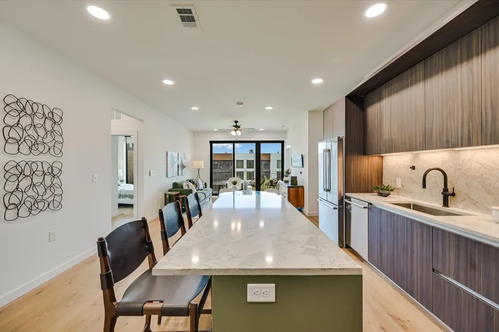2209 South 1st Street #330 Austin, TX 78704
