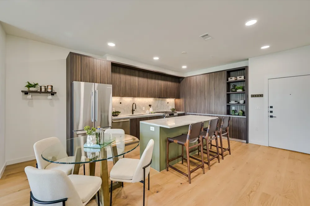 2209 South 1st Street #330 Austin, TX 78704