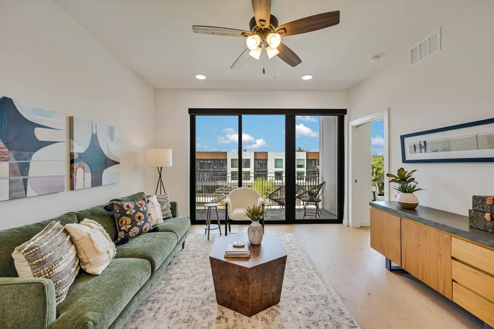 2209 South 1st Street #330 Austin, TX 78704
