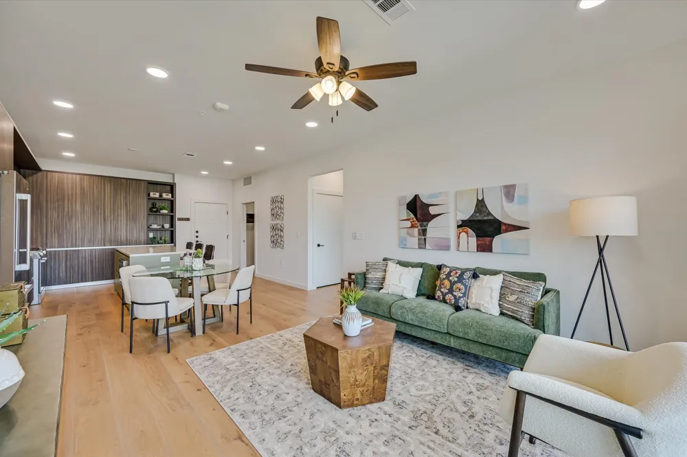 2209 South 1st Street #330 Austin, TX 78704