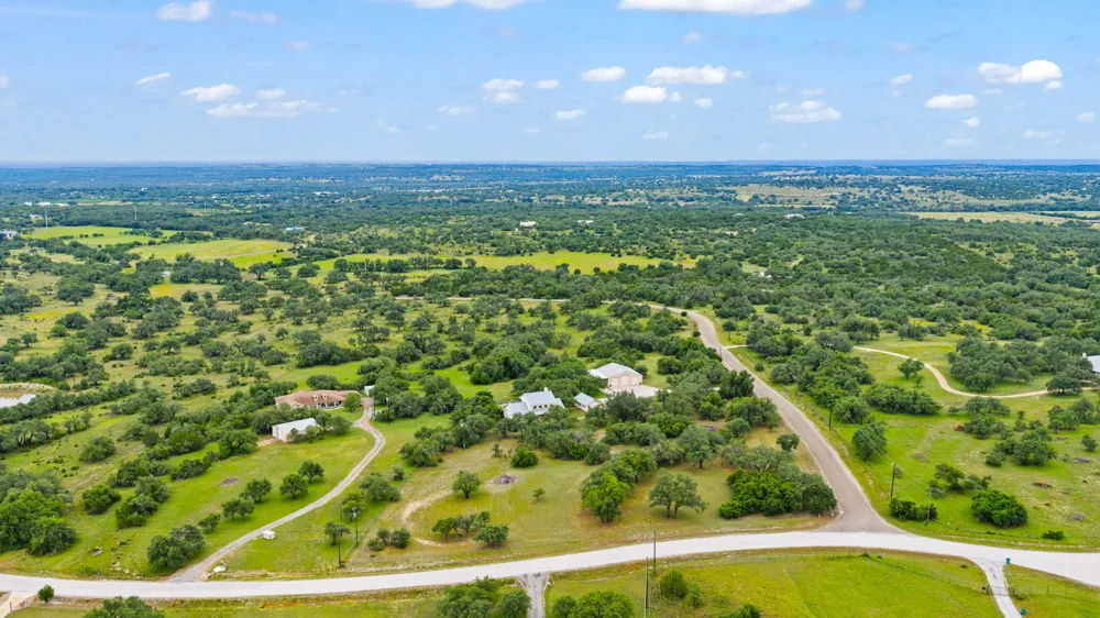 271 Summit Drive Round Mountain, TX 78663