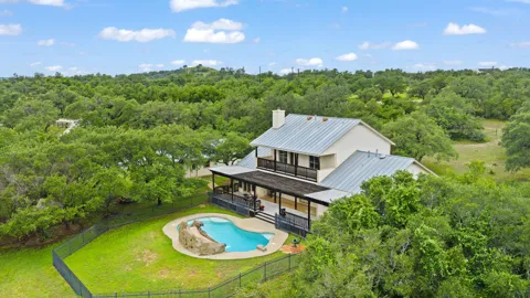 271 Summit Drive