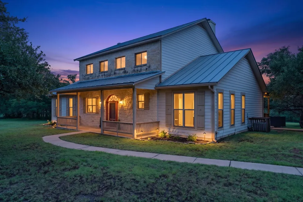 271 Summit Drive Round Mountain, TX 78663