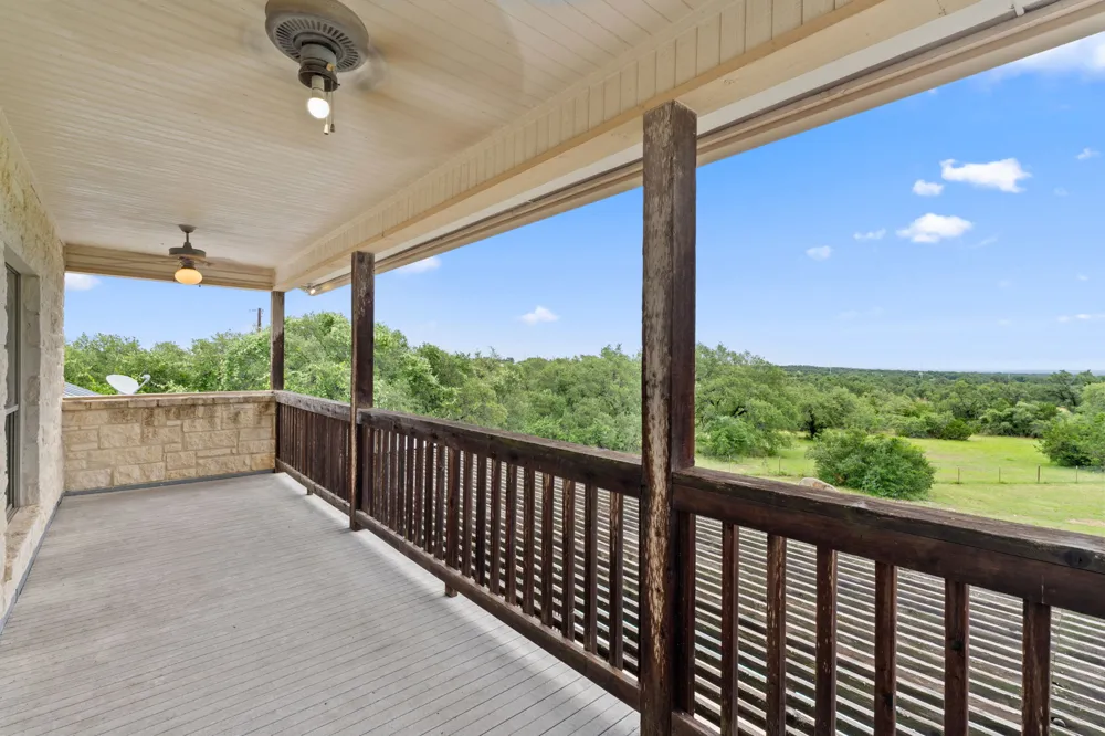 271 Summit Drive Round Mountain, TX 78663