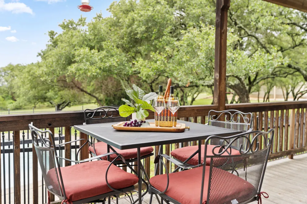 271 Summit Drive Round Mountain, TX 78663