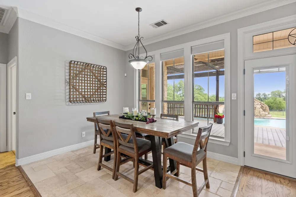 271 Summit Drive Round Mountain, TX 78663