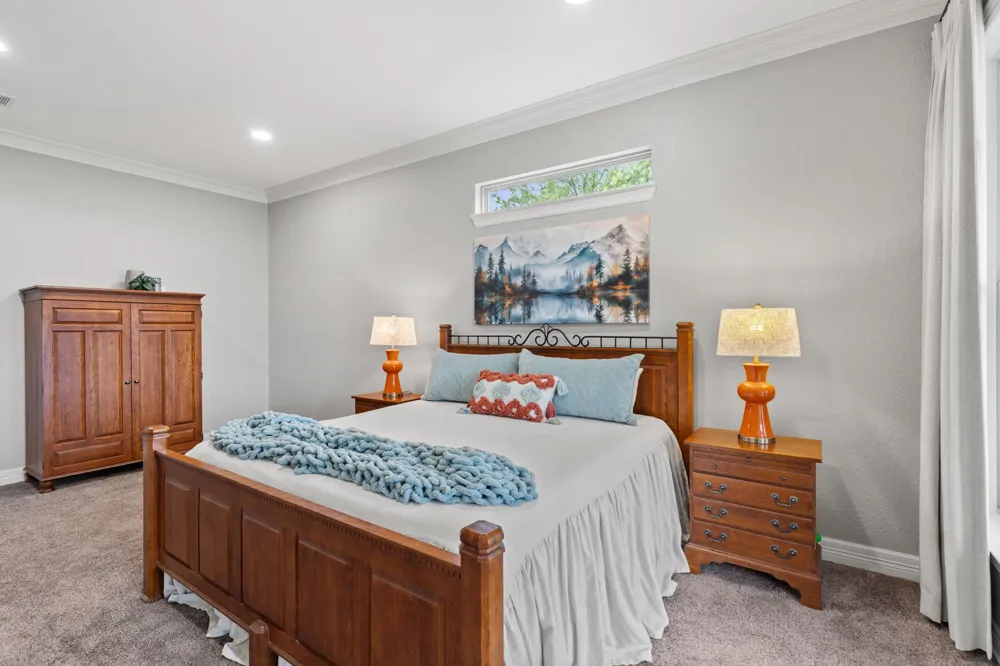 271 Summit Drive Round Mountain, TX 78663
