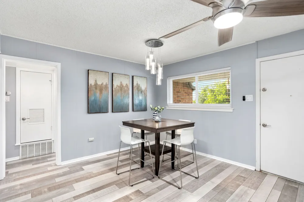 201 W Silver Sands Drive #8 San Antonio, TX 78216