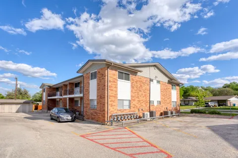201 W Silver Sands Drive #8