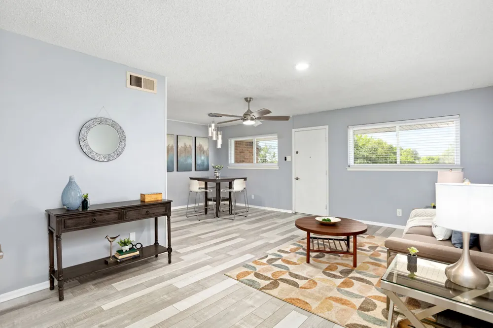 201 W Silver Sands Drive #8 San Antonio, TX 78216