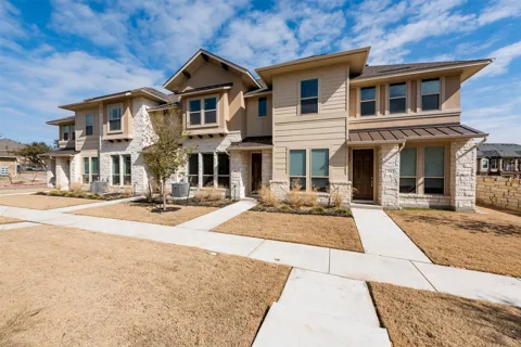 13800 Lyndhurst Street #153
