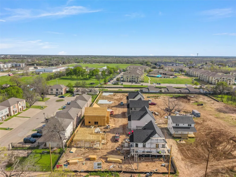 2700 S 2nd #H Waco, TX 76706