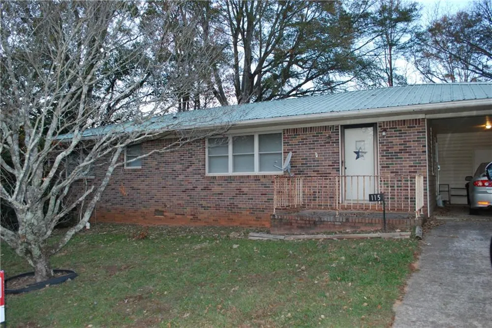 115 Wood Street Cornelia, GA 30531