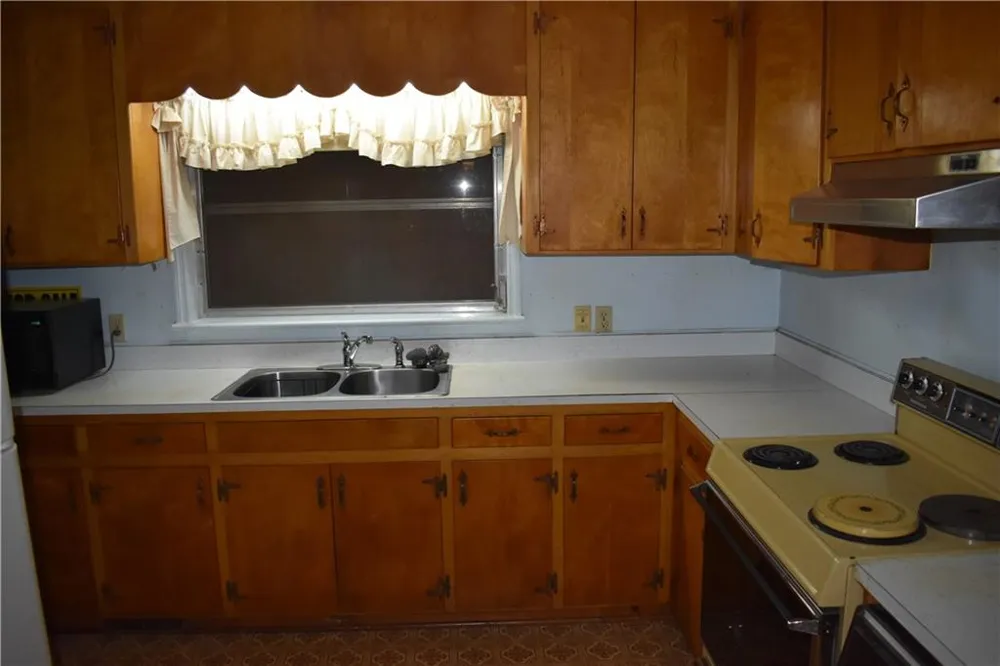 115 Wood Street Cornelia, GA 30531