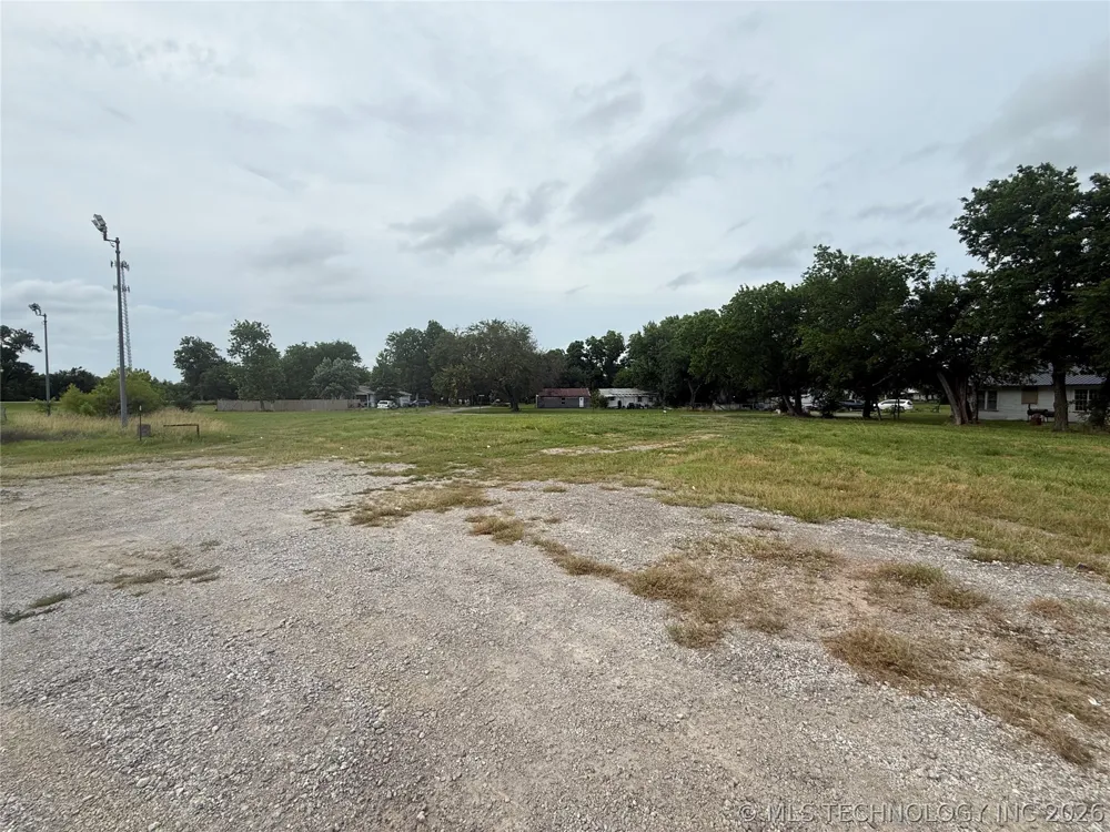 100 W Cedar Street Haskell, OK 74436