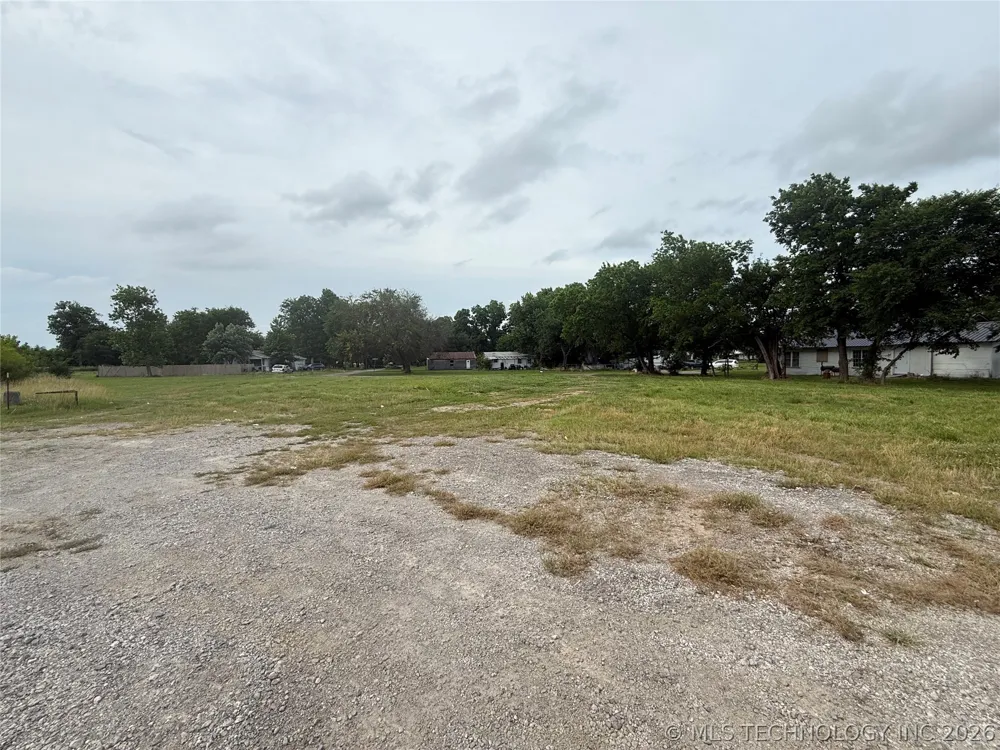 100 W Cedar Street Haskell, OK 74436