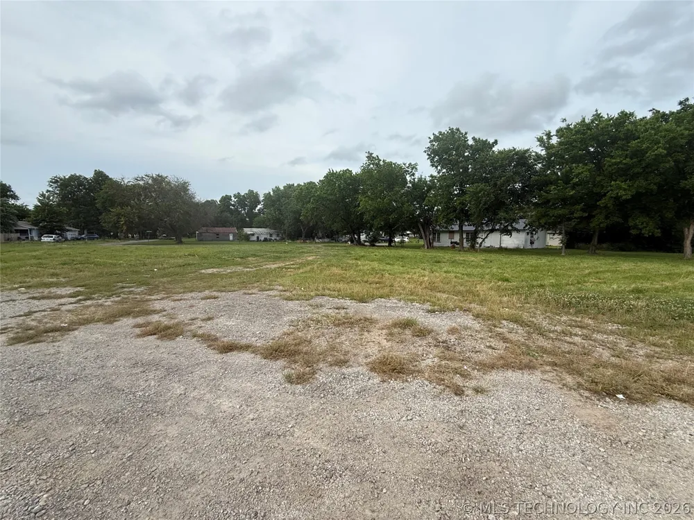 100 W Cedar Street Haskell, OK 74436