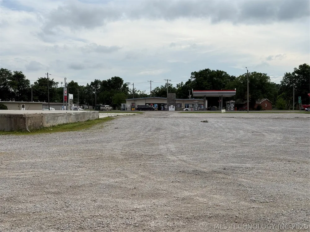 100 W Cedar Street Haskell, OK 74436