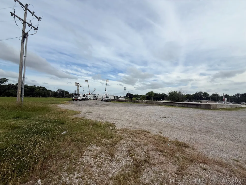 100 W Cedar Street Haskell, OK 74436