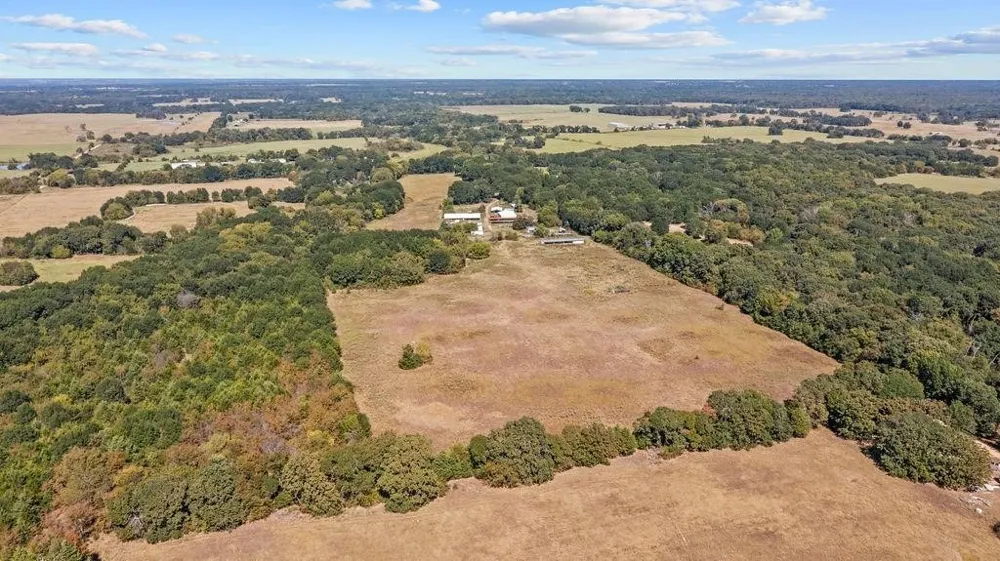 3224 County Road 2225 Ivanhoe, TX 75447