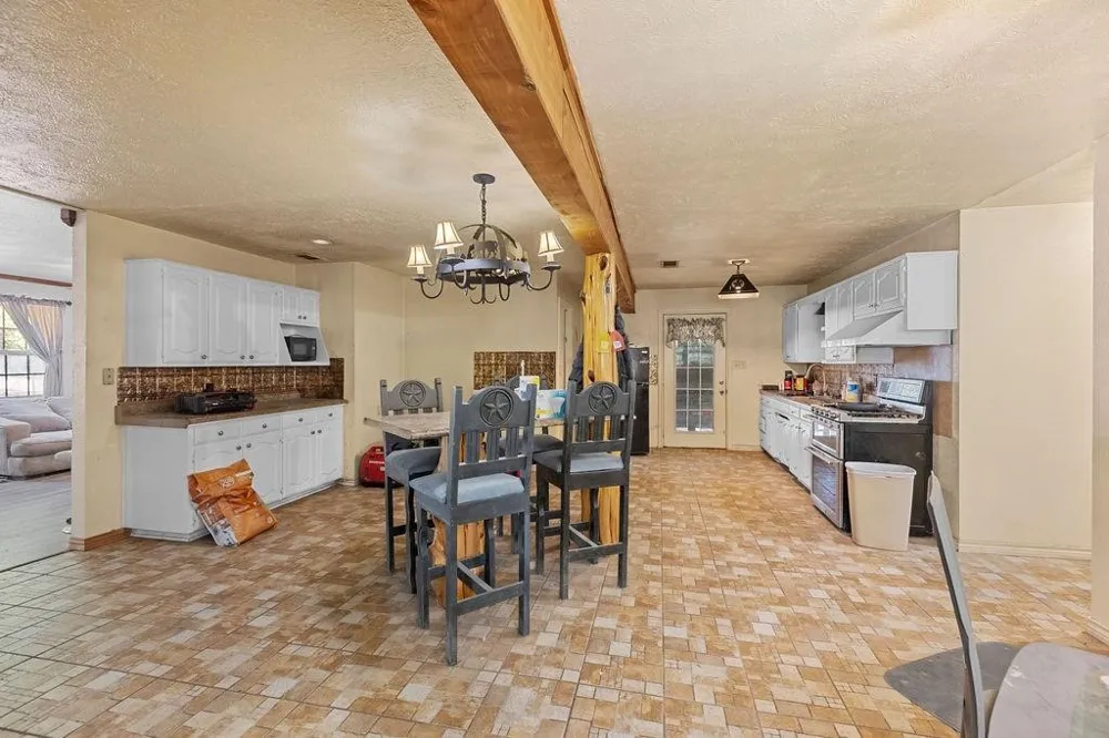 3224 County Road 2225 Ivanhoe, TX 75447
