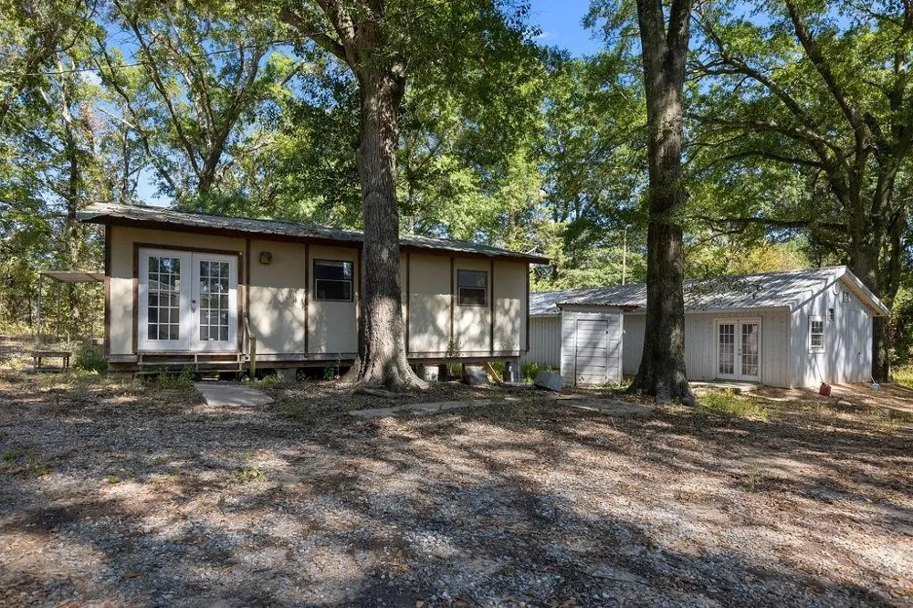3224 County Road 2225 Ivanhoe, TX 75447