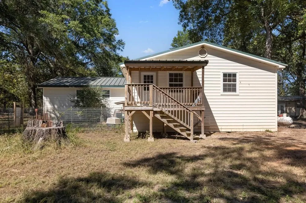 3224 County Road 2225 Ivanhoe, TX 75447