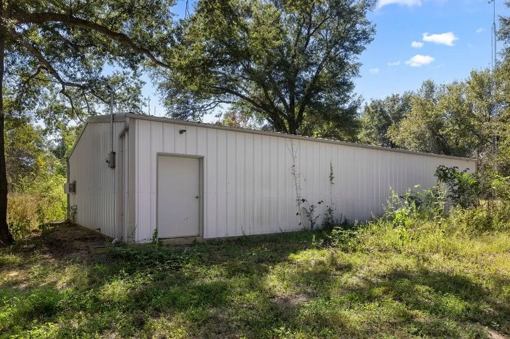 3224 County Road 2225 Ivanhoe, TX 75447