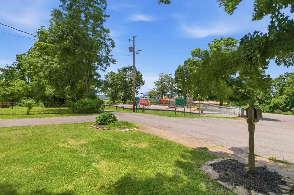 103 Barnwell Avenue Centerville, TN 37033