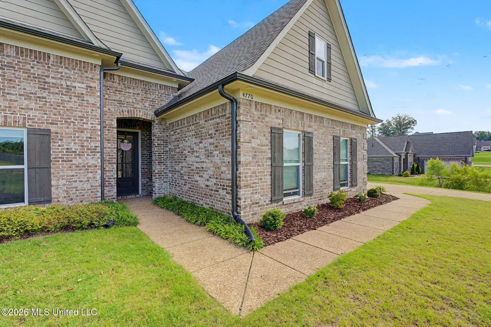 4770 Bakers Trail Nesbit, MS 38651