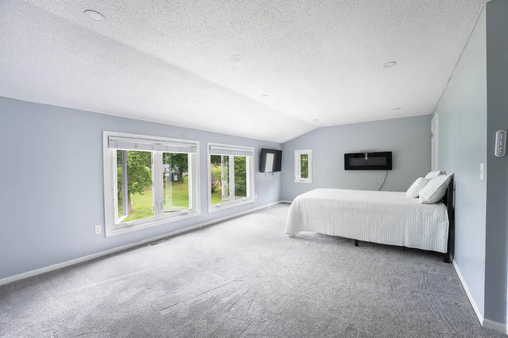 12111 S Sherman Lake Drive Ross Township, MI 49012