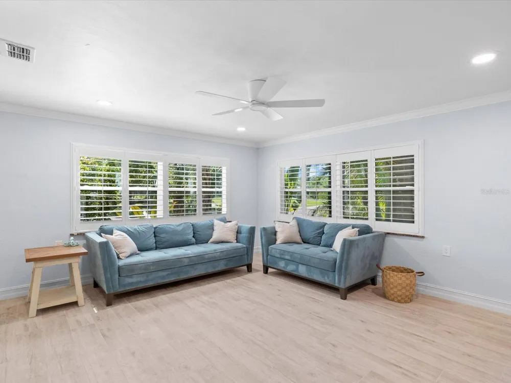 502 FLORIDA BOULEVARD Crystal Beach, FL 34681
