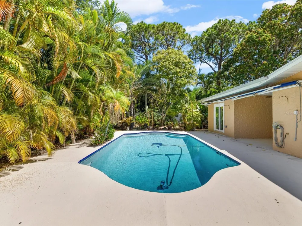 502 FLORIDA BOULEVARD Crystal Beach, FL 34681