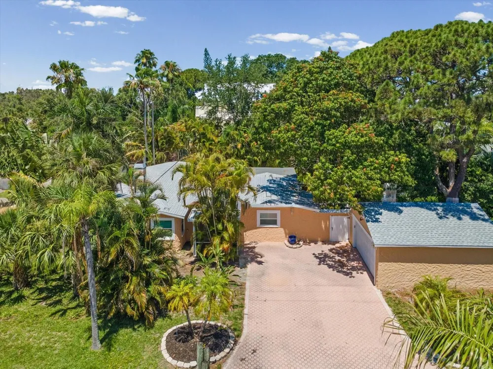 502 FLORIDA BOULEVARD Crystal Beach, FL 34681