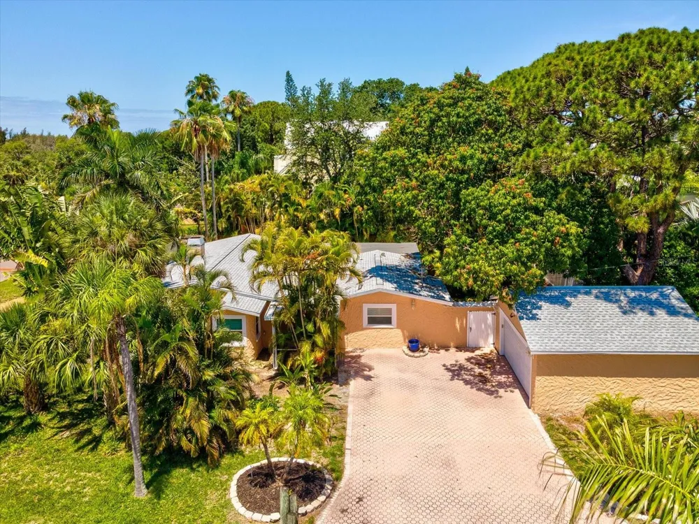 502 FLORIDA BOULEVARD Crystal Beach, FL 34681