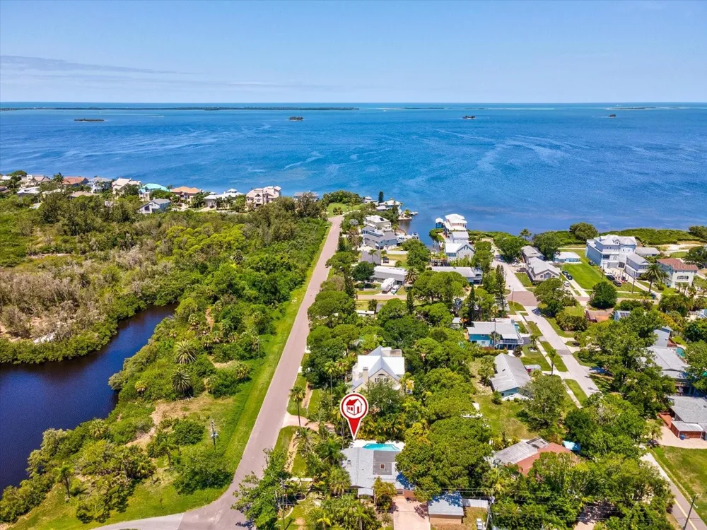 502 FLORIDA BOULEVARD Crystal Beach, FL 34681
