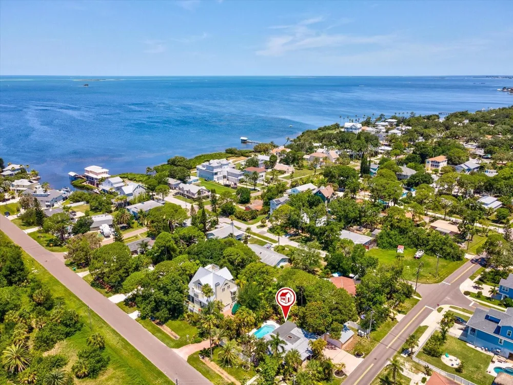 502 FLORIDA BOULEVARD Crystal Beach, FL 34681