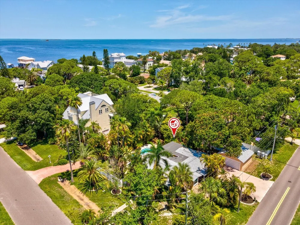 502 FLORIDA BOULEVARD Crystal Beach, FL 34681