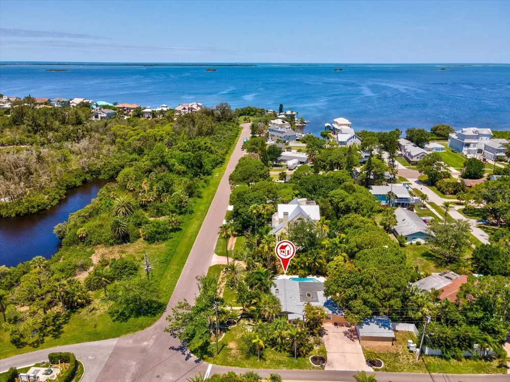 502 FLORIDA BOULEVARD Crystal Beach, FL 34681