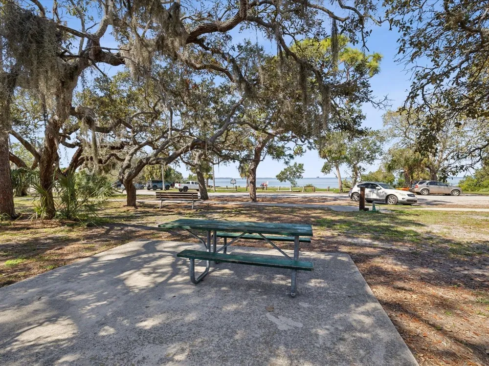 502 FLORIDA BOULEVARD Crystal Beach, FL 34681