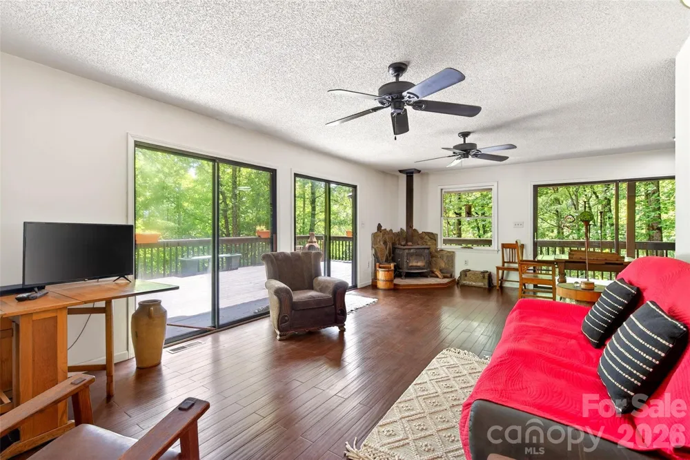 1828 McKenzie Way S Old Fort, NC 28762